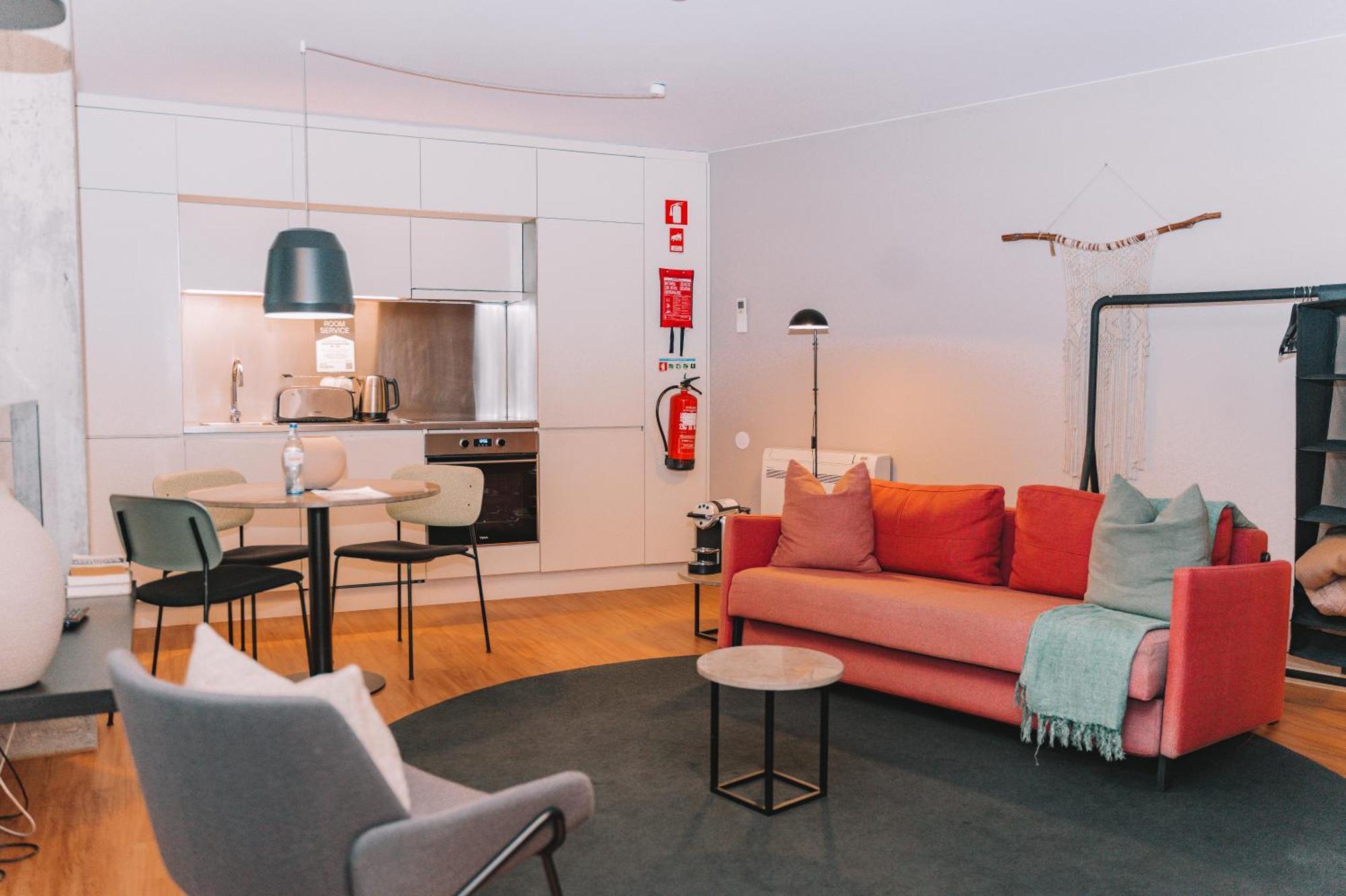 Oporto Serviced Apartments - Miragaia Exterior photo