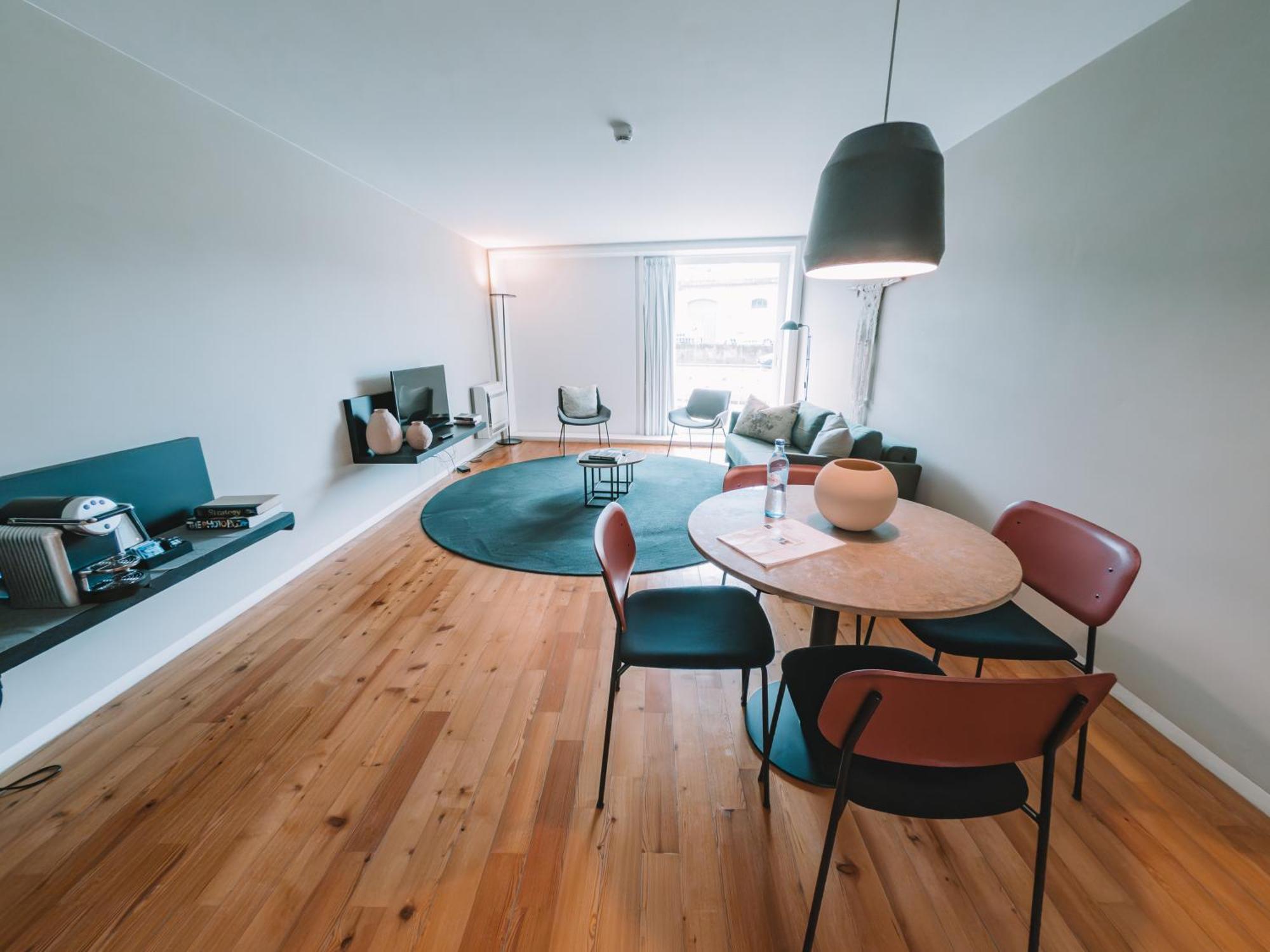 Oporto Serviced Apartments - Miragaia Exterior photo